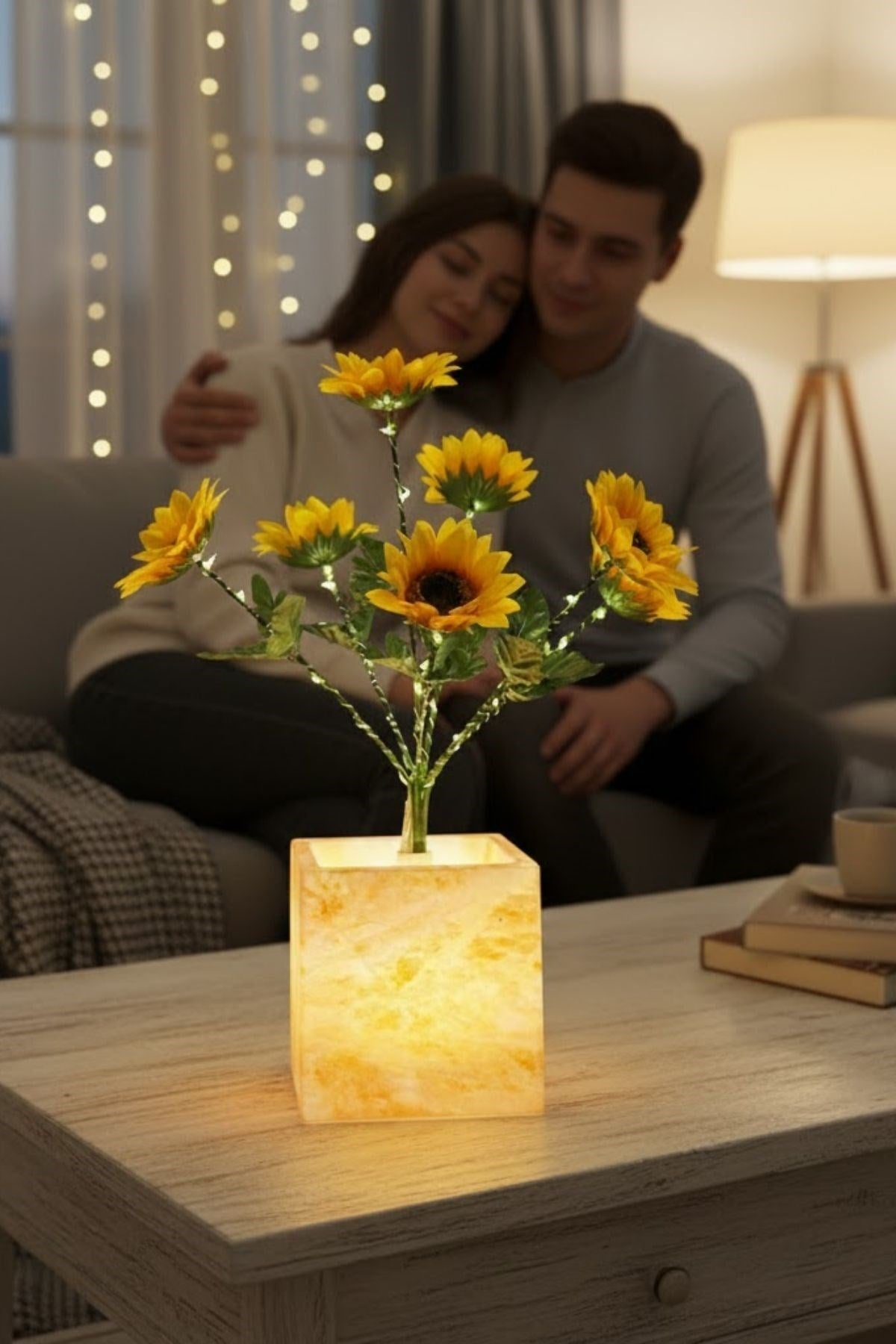 Işıklı Yapay Çiçek – Sarı Saksılı LED Dekoratif Bitki, Masaüstü ve Ev Ofis Aydınlatmalı Süs Bitkisi