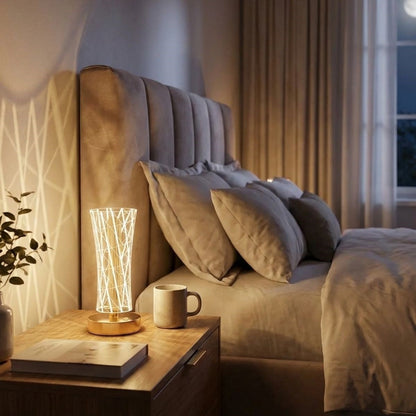 Silindirik Kristal Çizgi Model LED Masa Lambası - Gold Tabanlı Dokunmatik Şarjlı Gece Lambası
