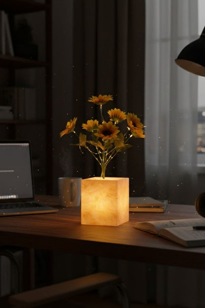 Işıklı Yapay Çiçek – Sarı Saksılı LED Dekoratif Bitki, Masaüstü ve Ev Ofis Aydınlatmalı Süs Bitkisi